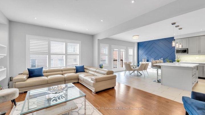 Photo 11 at 450 Brisdale Drive, Northwest Brampton, Brampton