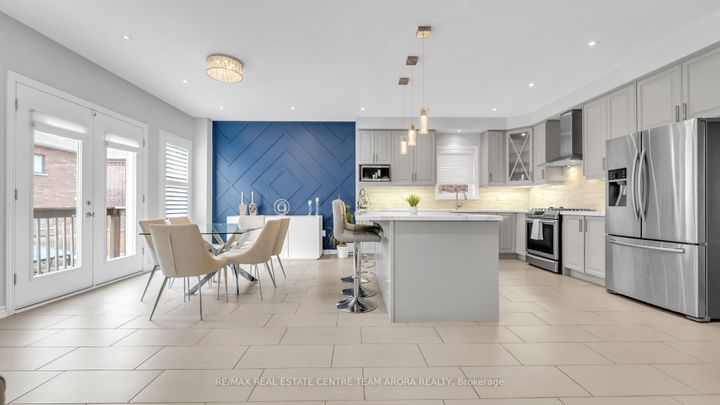 Photo 12 at 450 Brisdale Drive, Northwest Brampton, Brampton