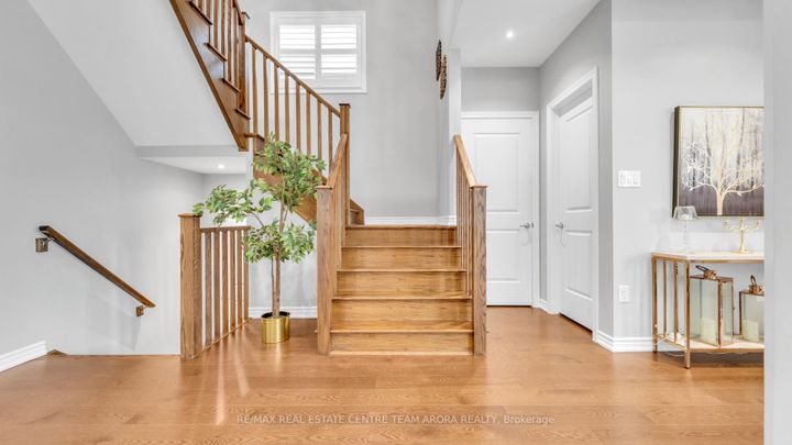 Photo 19 at 450 Brisdale Drive, Northwest Brampton, Brampton