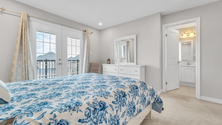 Photo 32 at 450 Brisdale Drive, Northwest Brampton, Brampton