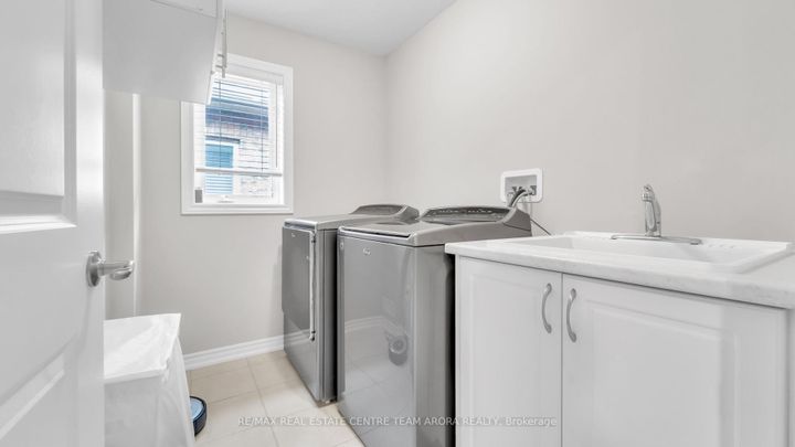 Photo 35 at 450 Brisdale Drive, Northwest Brampton, Brampton