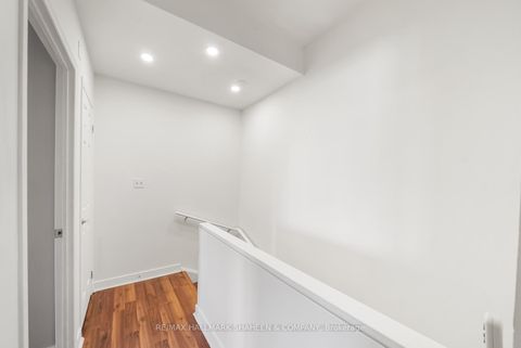 Photo 25 at 331 - 500 Richmond Street W, Waterfront Communities C1, Toronto