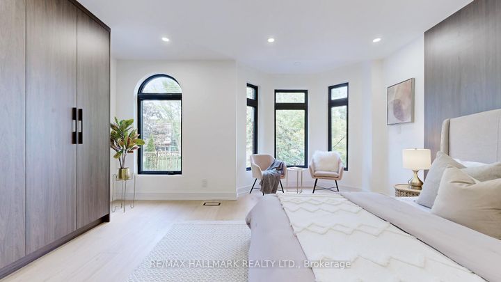 Photo 14 at 122 Crawford Street, Bellwoods, Toronto
