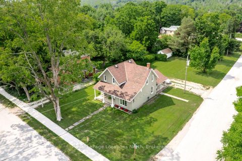 Photo 1 at 10 Wellington Street E, Creemore, Clearview