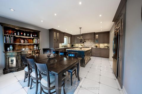 Photo 19 at 182 Clover Leaf Street, East Woodbridge, Vaughan