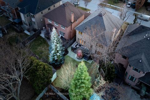 Photo 36 at 182 Clover Leaf Street, East Woodbridge, Vaughan