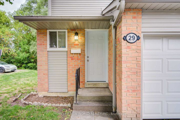 Photo 2 at 29 New Havens Way, Thornhill, Markham