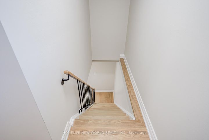 Photo 15 at 29 New Havens Way, Thornhill, Markham