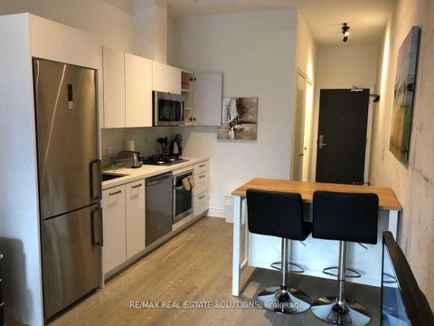Photo 1 at 210 - 608 Richmond Street W, Waterfront Communities C1, Toronto