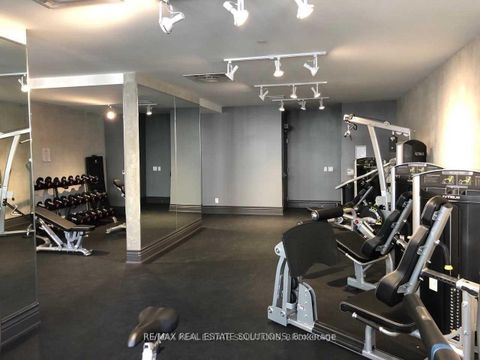 Photo 13 at 210 - 608 Richmond Street W, Waterfront Communities C1, Toronto