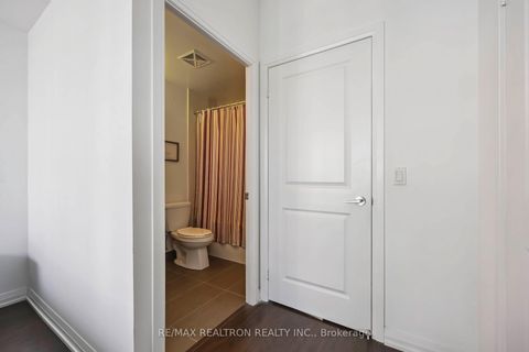 Photo 16 at 1809 - 65 Oneida Crescent, Langstaff, Richmond Hill