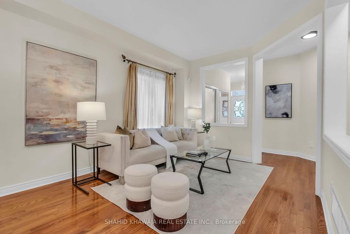 Photo 3 at 1546 Portsmouth Place, East Credit, Mississauga