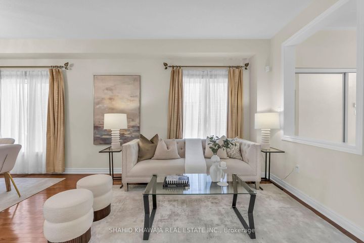 Photo 4 at 1546 Portsmouth Place, East Credit, Mississauga