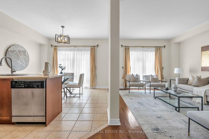 Photo 9 at 1546 Portsmouth Place, East Credit, Mississauga