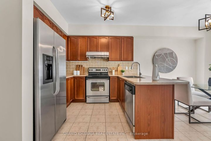 Photo 11 at 1546 Portsmouth Place, East Credit, Mississauga