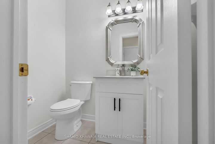 Photo 15 at 1546 Portsmouth Place, East Credit, Mississauga