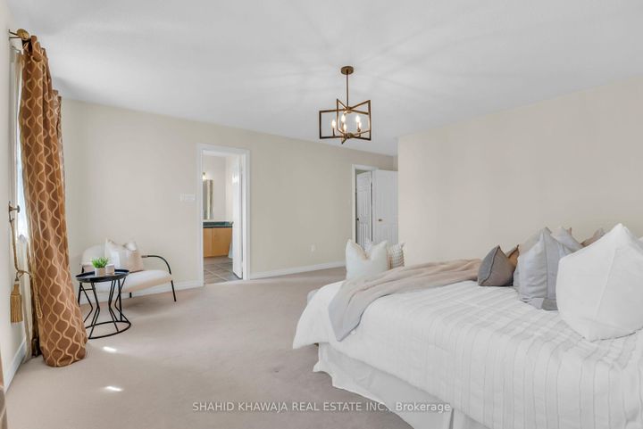 Photo 19 at 1546 Portsmouth Place, East Credit, Mississauga