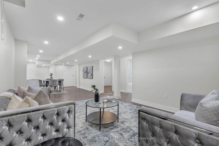 Photo 31 at 1546 Portsmouth Place, East Credit, Mississauga