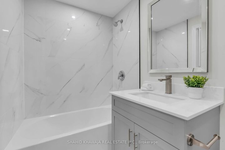 Photo 38 at 1546 Portsmouth Place, East Credit, Mississauga