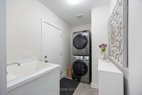 Photo 13 at 50 Troon Avenue, Maple, Vaughan
