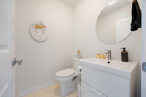 Photo 14 at 50 Troon Avenue, Maple, Vaughan