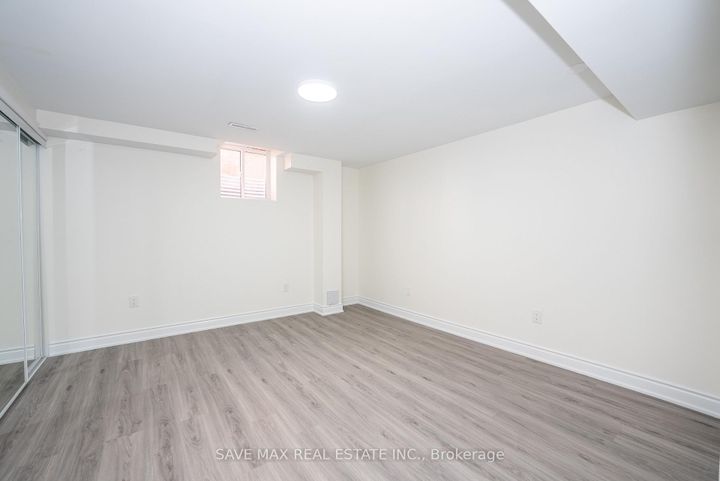 Photo 41 at 17 Charger Lane, Fletcher's Meadow, Brampton