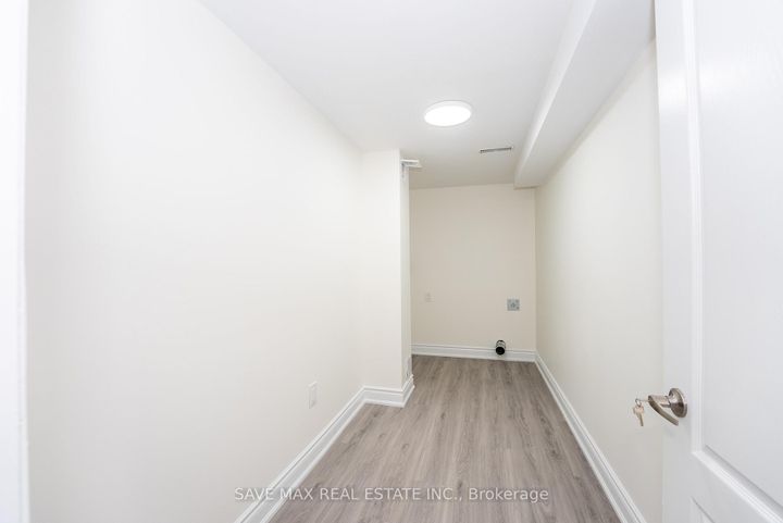 Photo 43 at 17 Charger Lane, Fletcher's Meadow, Brampton