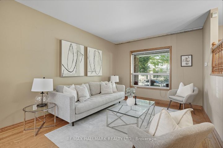 Photo 4 at 533 Milverton Boulevard, Danforth, Toronto