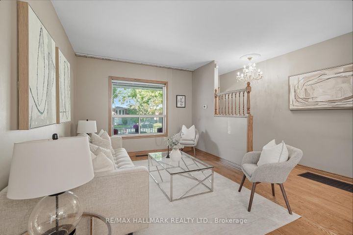 Photo 5 at 533 Milverton Boulevard, Danforth, Toronto