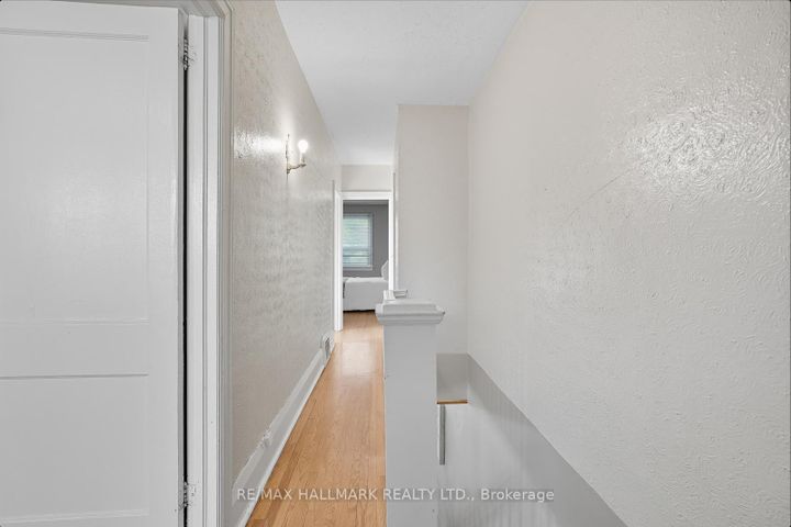 Photo 19 at 533 Milverton Boulevard, Danforth, Toronto