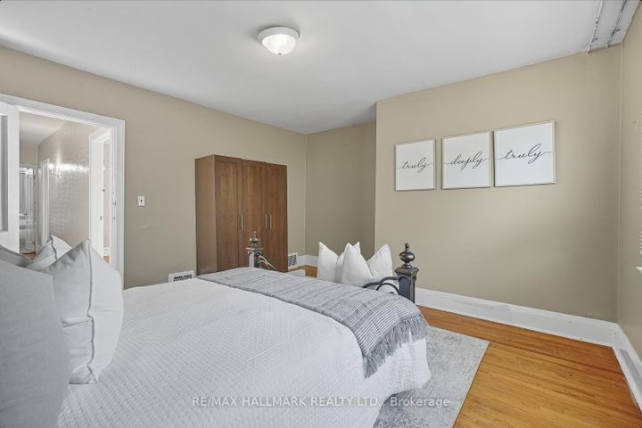 Photo 23 at 533 Milverton Boulevard, Danforth, Toronto