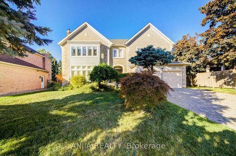 Photo 0 at 28 Edmund Crescent, Bayview Hill, Richmond Hill