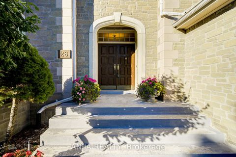 Photo 2 at 28 Edmund Crescent, Bayview Hill, Richmond Hill