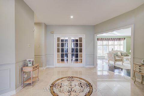 Photo 8 at 28 Edmund Crescent, Bayview Hill, Richmond Hill