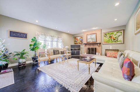 Photo 17 at 28 Edmund Crescent, Bayview Hill, Richmond Hill