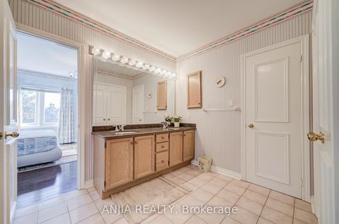 Photo 32 at 28 Edmund Crescent, Bayview Hill, Richmond Hill Photo 32 at 28 Edmund Crescent, Bayview Hill, Richmond Hill