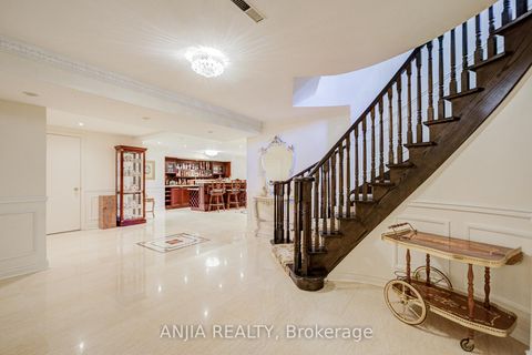 Photo 36 at 28 Edmund Crescent, Bayview Hill, Richmond Hill