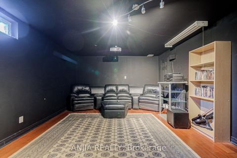 Photo 45 at 28 Edmund Crescent, Bayview Hill, Richmond Hill