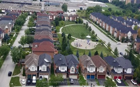 Photo 33 at 312 - 8 Mondeo Drive, Dorset Park, Toronto