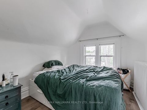 Photo 16 at 50 Rose Avenue, South St. James Town, Toronto