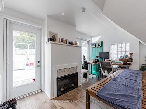 Photo 21 at 50 Rose Avenue, South St. James Town, Toronto