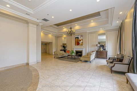 Photo 2 at 414 - 2 Maison Parc Court, Lakeview Estates, Vaughan