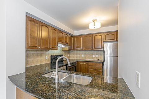 Photo 6 at 414 - 2 Maison Parc Court, Lakeview Estates, Vaughan