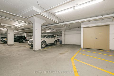 Photo 19 at 414 - 2 Maison Parc Court, Lakeview Estates, Vaughan