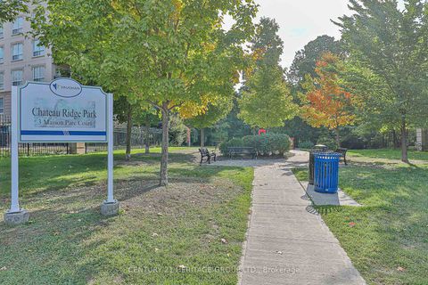 Photo 20 at 414 - 2 Maison Parc Court, Lakeview Estates, Vaughan