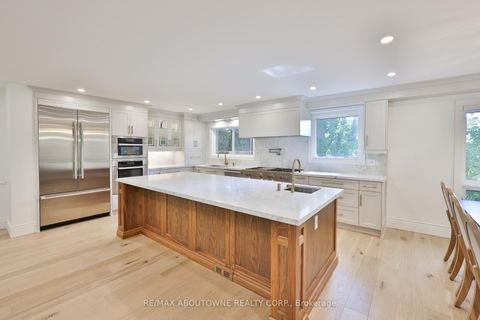 Photo 12 at 222 Vance Drive, BR Bronte, Oakville