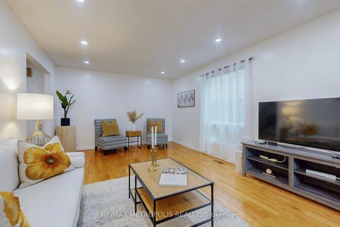 Photo 6 at 6 Rockwood Drive, Cliffcrest, Toronto