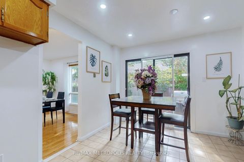 Photo 14 at 6 Rockwood Drive, Cliffcrest, Toronto