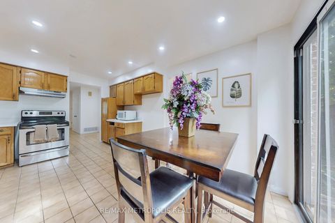 Photo 15 at 6 Rockwood Drive, Cliffcrest, Toronto