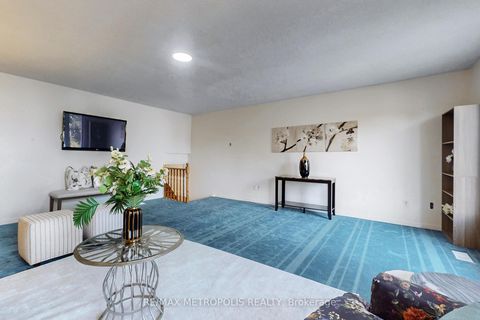 Photo 22 at 6 Rockwood Drive, Cliffcrest, Toronto